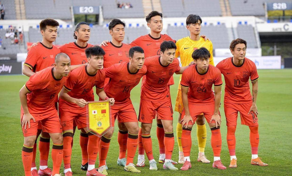 新帅浮出水面！前西甲冠军教头与国足达成执教意向，足协技术委员会大力支持